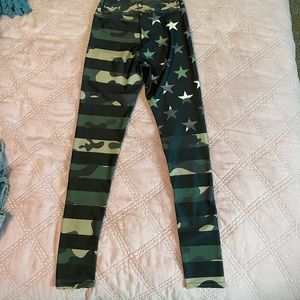 Stars and camo leggings